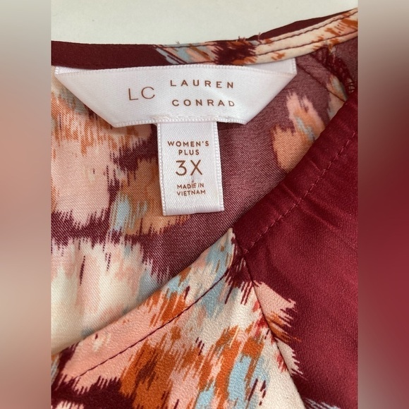 Plus size Lauren Conrad floral blouse mid sleeves puff sleeves 1 button neck - Picture 11 of 13